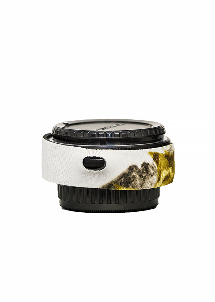 LensCoat Pentax DA 1.4x teleconverter Realtree AP Snow